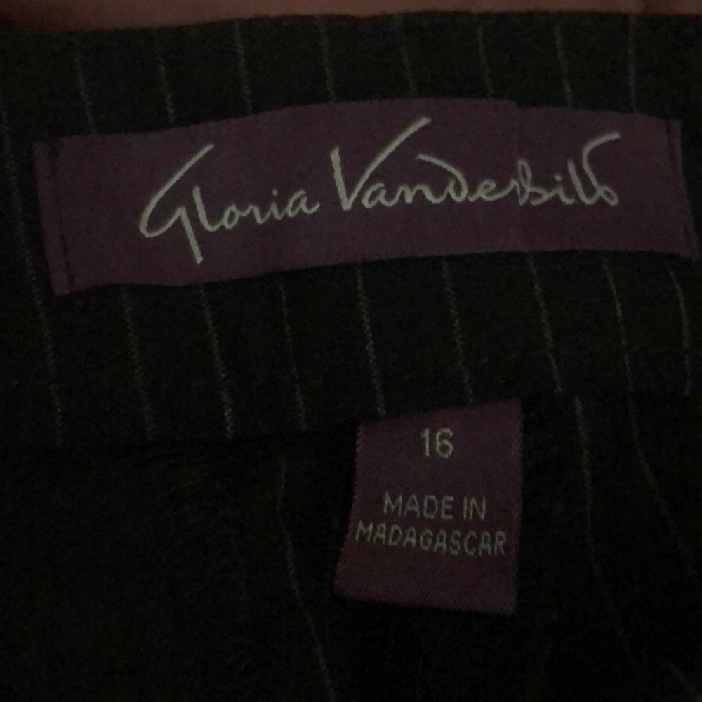 Gloria Vanderbilt size 16 pinstripe dress pants